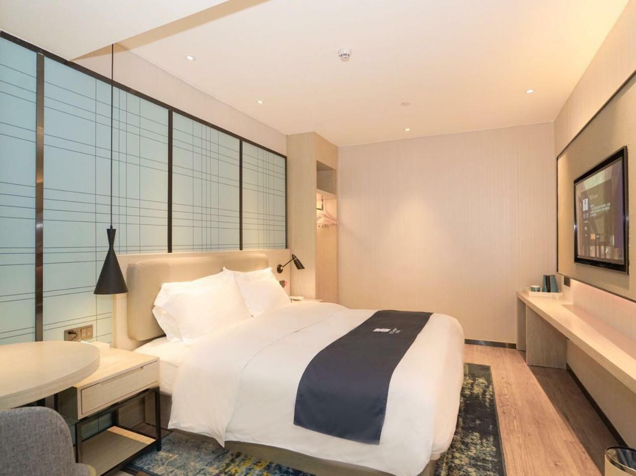 Echarm International Hotel Canton Tower Pazhou Convention And Exhibition Center Lujiang Subway Metro Branch - Free Shuttle Bus To Canton Fair Complex During Canton Fair Period Zewnętrze zdjęcie