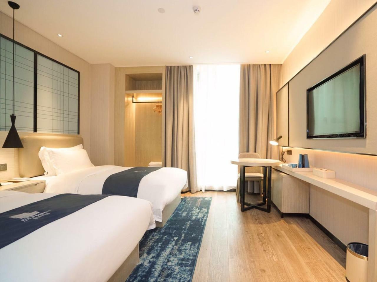 Echarm International Hotel Canton Tower Pazhou Convention And Exhibition Center Lujiang Subway Metro Branch - Free Shuttle Bus To Canton Fair Complex During Canton Fair Period Zewnętrze zdjęcie
