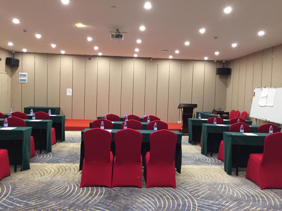 Echarm International Hotel Canton Tower Pazhou Convention And Exhibition Center Lujiang Subway Metro Branch - Free Shuttle Bus To Canton Fair Complex During Canton Fair Period Zewnętrze zdjęcie